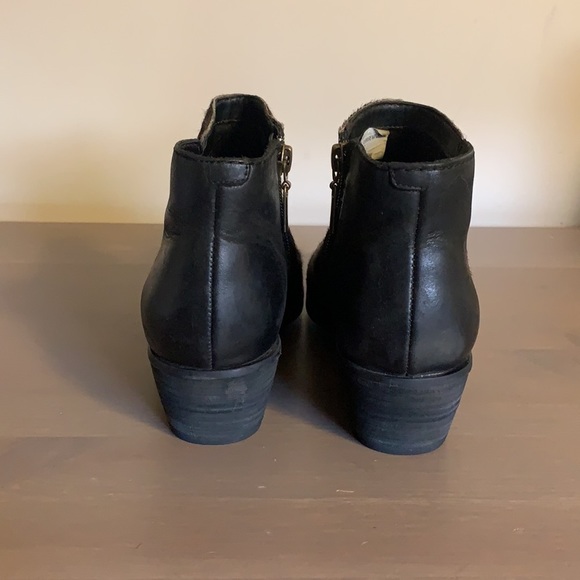 Clarks Cow Hair and Leather Booties - Women’s Size 6 - Picture 6 of 8
